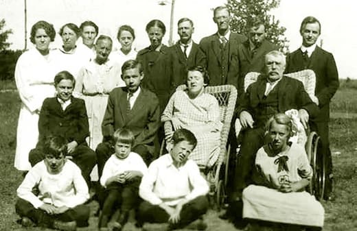 Our humble beginnings Individuals first served by the Good Samaritan Society.