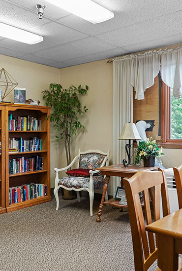 Sitting room at Good Samaritan Society - Bethany in Brainerd, MN.