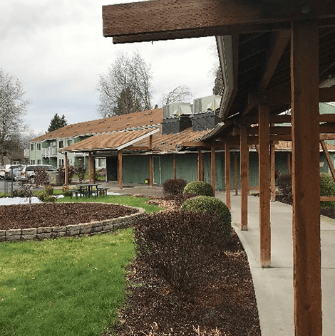 Good Samaritan Society - Fairlawn Village Independent Living Cottages Exterior Pathway