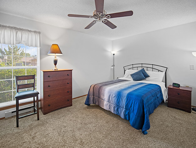 Independent Living apartment bedroom at Good Samaritan Society in Hutchinson, KS