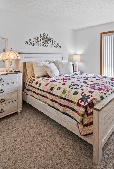 Good Samaritan Society - Jackson Assisted Living Bedroom
