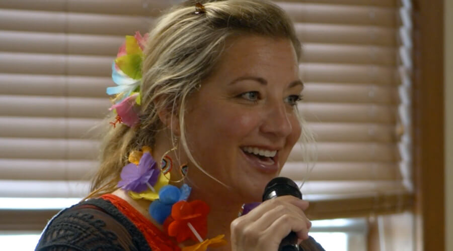 Emily Toering helps create connections one activity at a time at Good Samaritan Society – Le Mars, Iowa.