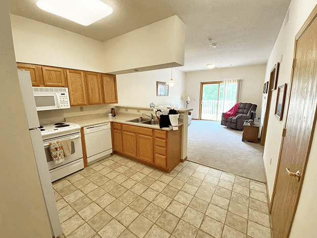 GSS - Ottumwa The Lodge independent living kitchen