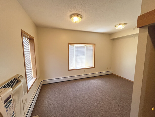Independent living bedroom at Good Samaritan Society - Syracuse