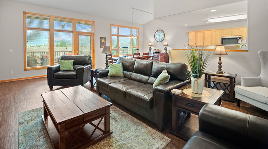 10 tips for making senior living feel like home