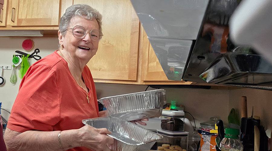 Pauline Daninger cooking.