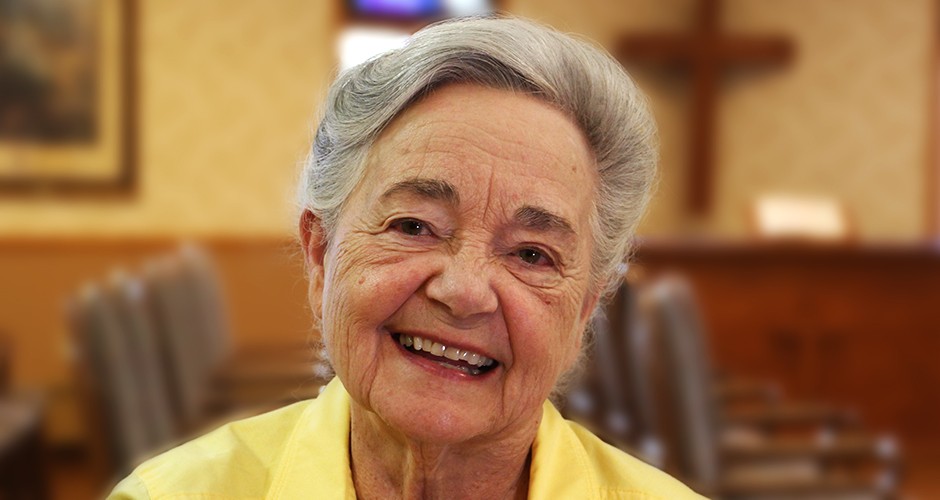 Volunteer brings a ‘ray of sunshine’ to residents [video]